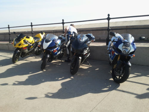 2005 suzuki gsxr 750 k5 parked