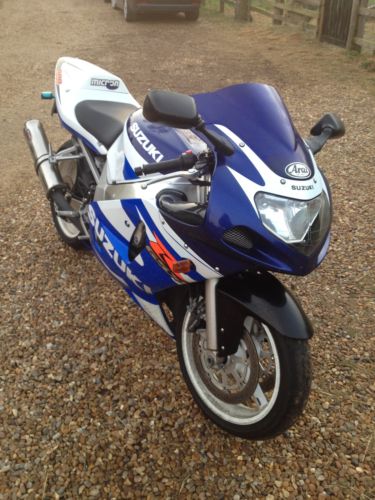 2001 suzuki gsx r600 k1 front