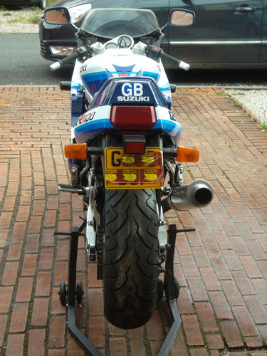 1990 Suzuki GSXR 1100 L Back