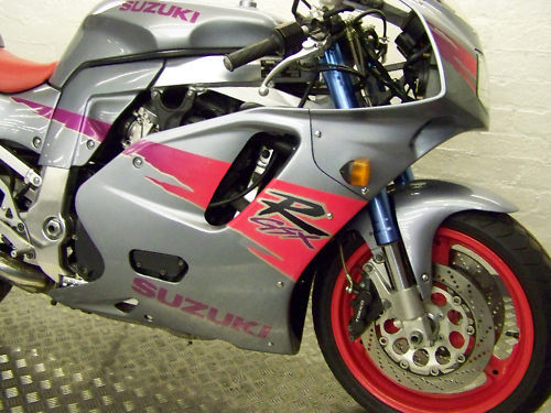 1995 Suzuki GSX-R 750 W Front Closeup