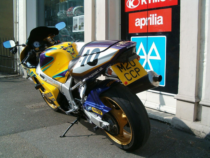 2003 Suzuki GSXR 600 ZK3 Corona Extra 6