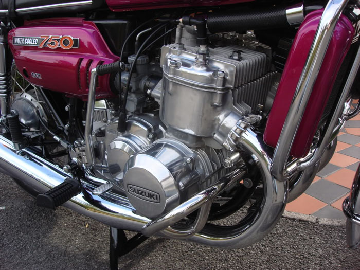 1971 suzuki gt750j engine