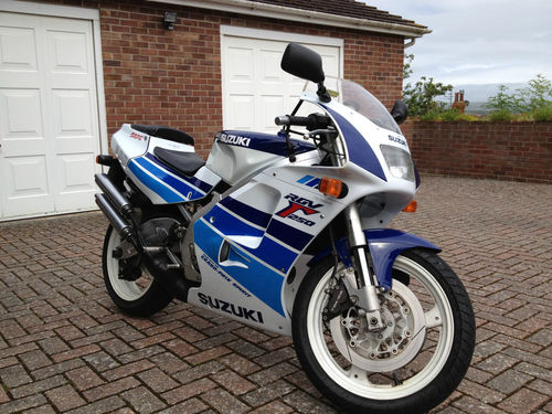 1992 Suzuki RGV250M 1