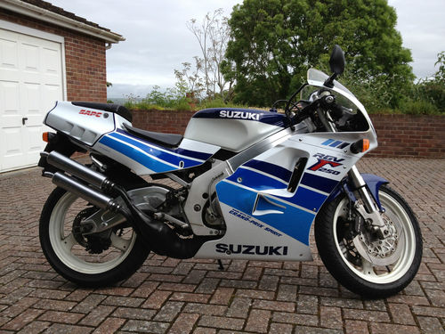 1992 Suzuki RGV250M 2