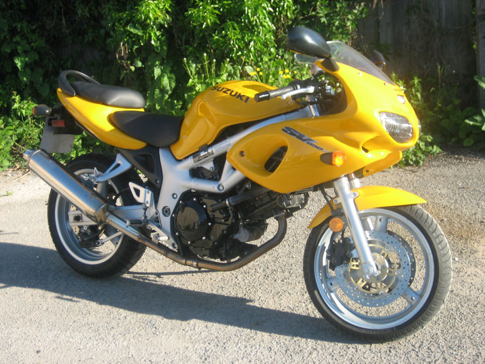 1999 Suzuki SV650S 1