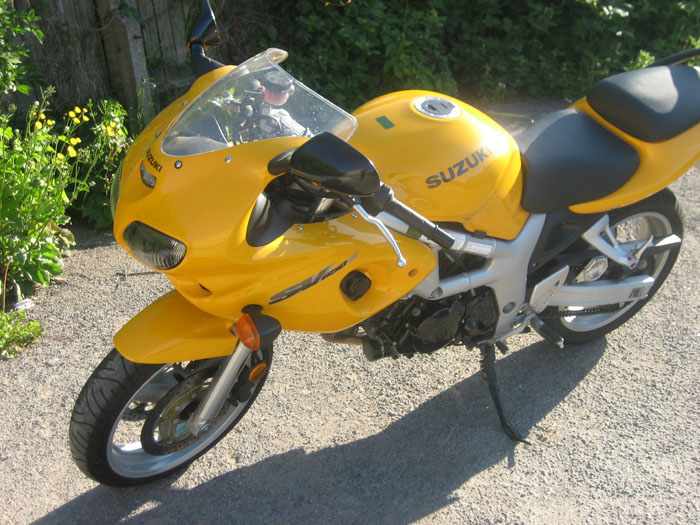 1999 Suzuki SV650S 2