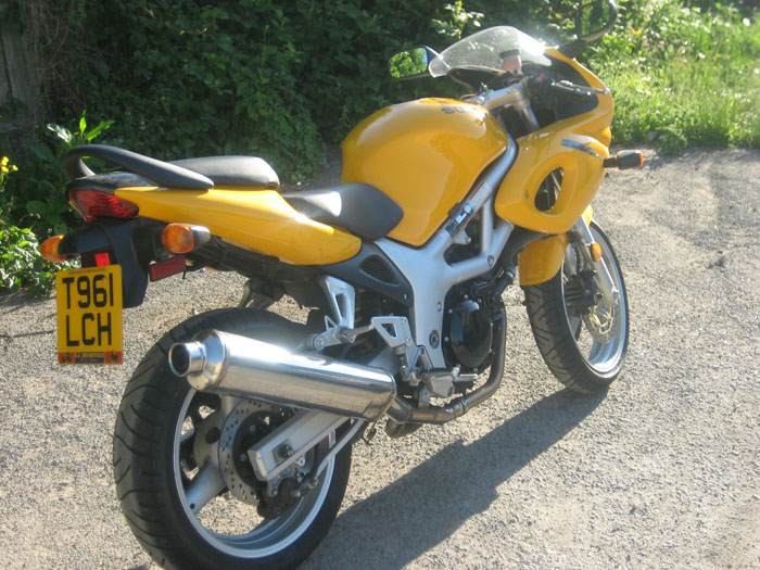 1999 Suzuki SV650S 3