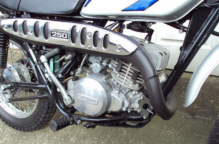 1975 suzuki ts250 engine 2