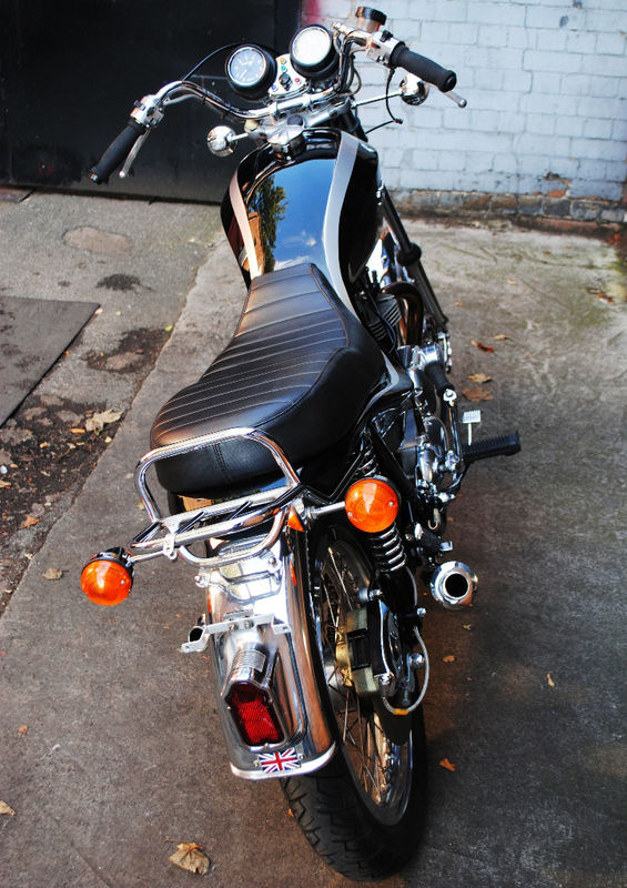 1981 triumph bonneville t140 e back