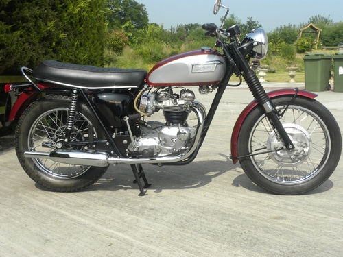 1970 Triumph T120R Bonneville 2