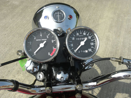 1970 Triumph T120R Bonneville Gauges