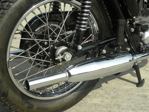 1970 Triumph T120R Bonneville Rear Wheel Exhaust