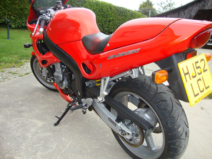 2002 Triumph 955i Sprint RS 2