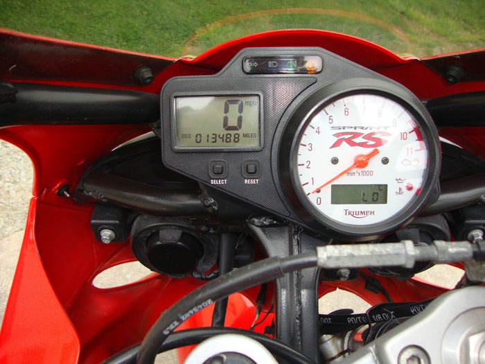 2002 Triumph 955i Sprint RS Speedometer