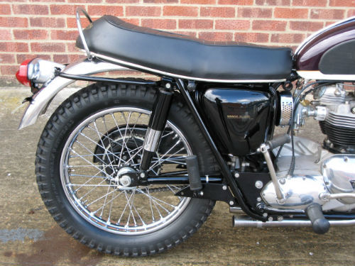 1967 triumph tr6c trophy rear wheel