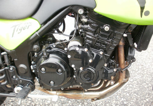 2001 triumph tiger 955i engine