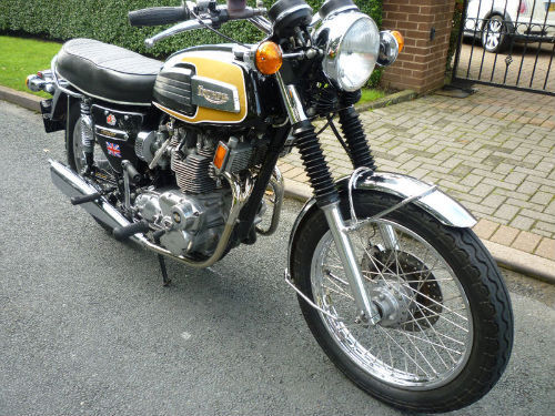 1974 triumph 750cc trident triple 2