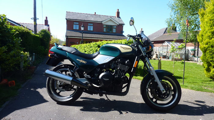 1995 Triumph Trident 900 2