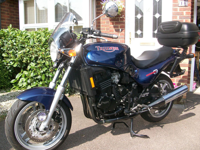 1998 Triumph Trident 750 1