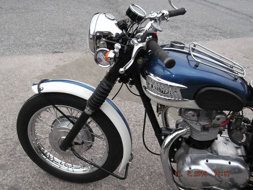 1961 Triumph 350cc 3TA Front Wheel Tank