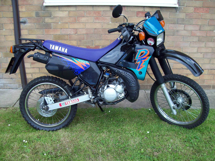 1995 Yamaha DT125R 1