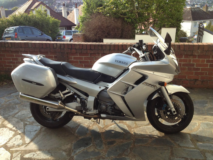 2002 Yamaha FJR1300 Silver 1