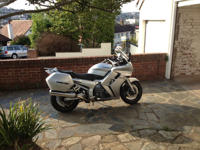 2002 Yamaha FJR1300 Silver 3