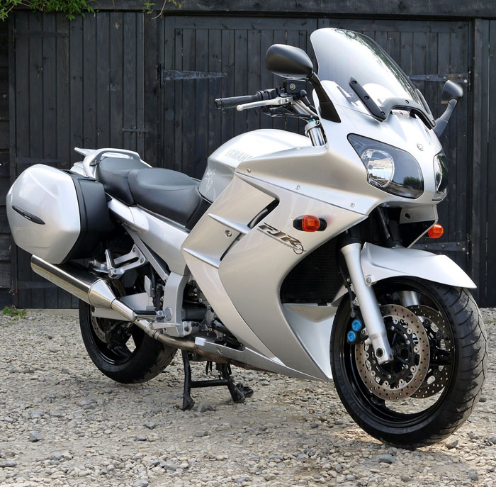 2002 Yamaha FJR1300 2