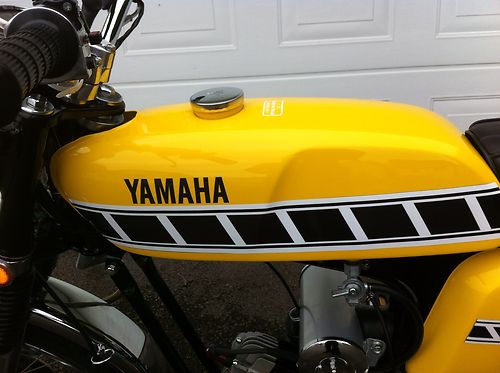 1976 Yamaha FS1-DX FS1E FS1 Fizzy Fissy Kenny Roberts Competition Yellow Tank
