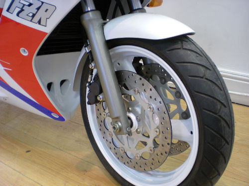 1999 yamaha fzr1000 exup engine front wheel