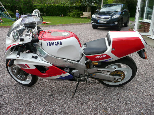 1989 Yamaha FZR750R OW01 Homolagation Special 2