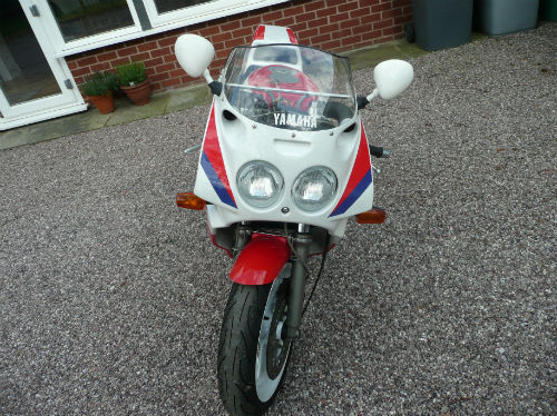 1989 Yamaha FZR750R OW01 Homolagation Special Front