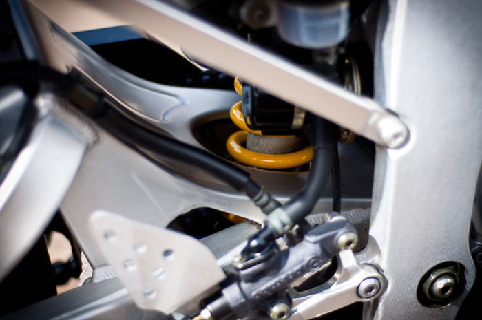 1999 yamaha r6 suspension