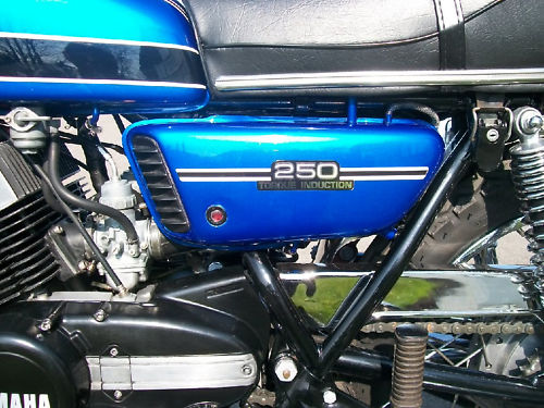1975 yamaha rd250 torque induction