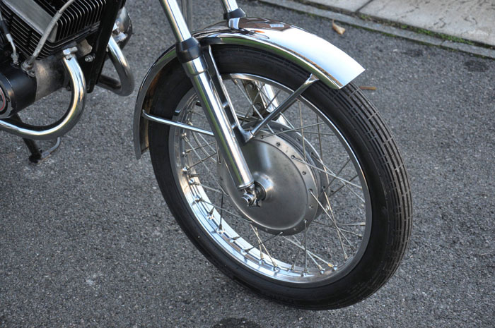 1972 Yamaha CS5 RD200 Electric Front Wheel