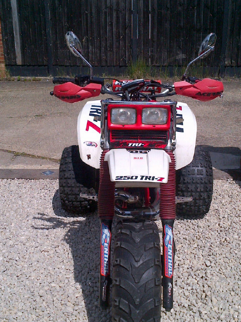 1986 Yamaha TRI  Z 250cc Front