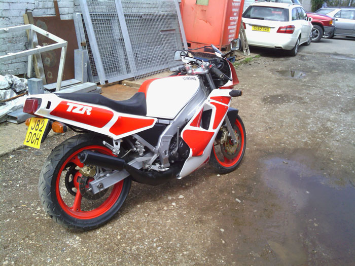 1992 Yamaha TZR 250 2