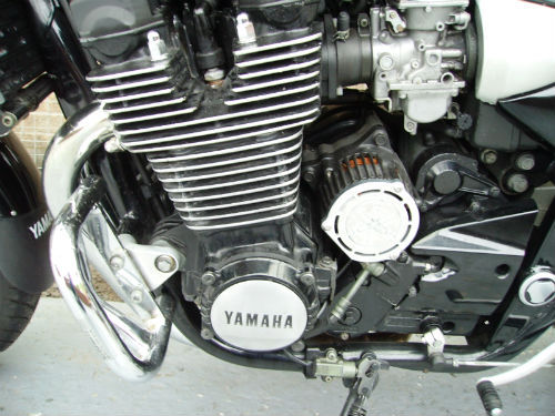 1999 yamaha xjr 1300 engine