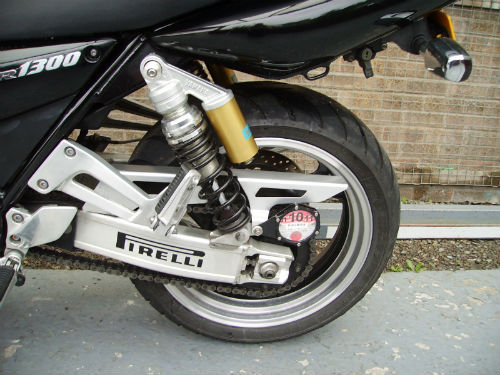1999 yamaha xjr 1300 rear wheel suspension