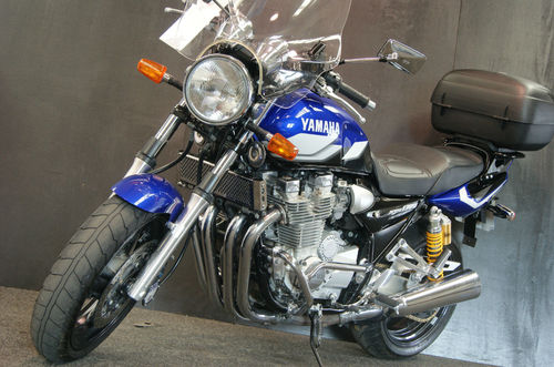 2001 Yamaha XJR 1300SP Muscle Retro 3