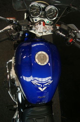 2001 Yamaha XJR 1300SP Muscle Retro Tank Gauges