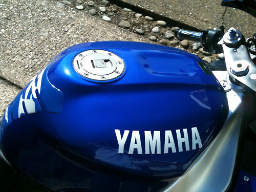 1998 yamaha yzf-r1 tank