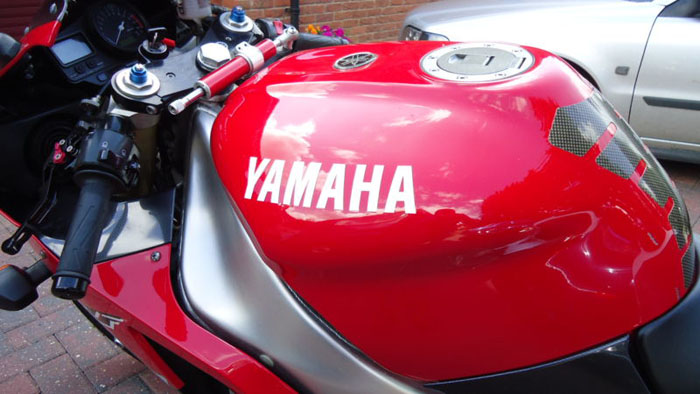 1999 yamaha yzf-r1 white tank