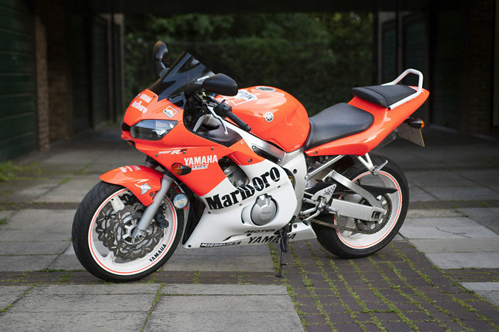 2000 Yamaha R6 YZF Stunning Malboro Race Colours 4
