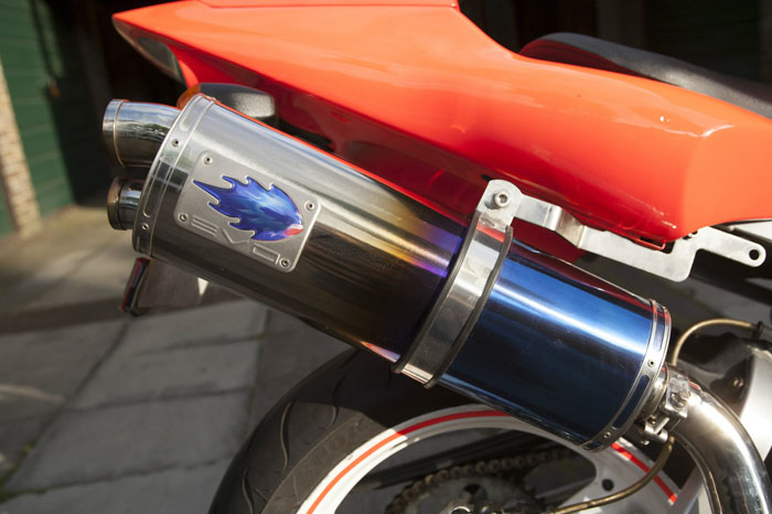 2000 Yamaha R6 YZF Stunning Malboro Race Colours Evo Exhaust