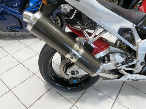2001 yamaha yzf 1000 r1 exhaust